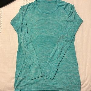 Lululemon women’s run swiftly long sleeve